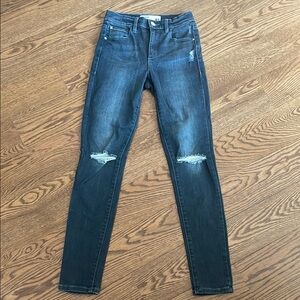 Garage Size 01 Distressed Black Jeans